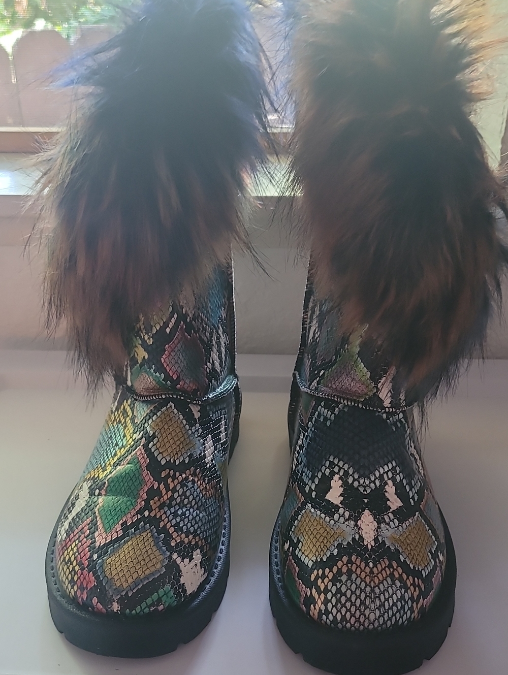 Faux Fur Trim Snakeskin Print Boots Very Stilish And Comfortable 8.5